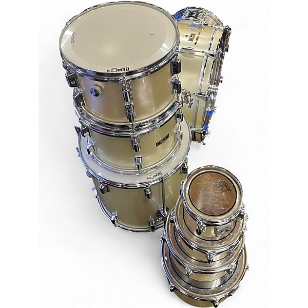 Used 1970s Pearl 9 Piece 1970s Fiber Glass kit silver satin Drum Kit