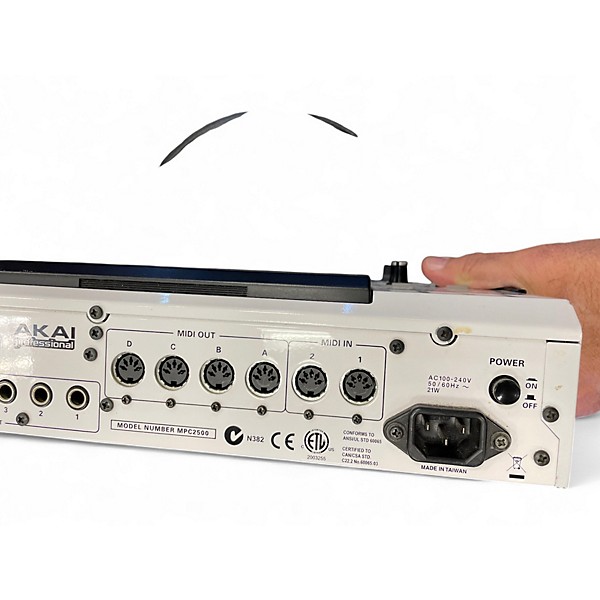 Used Akai MPC2500LE Production Controller