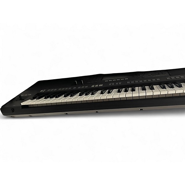 Used 2024 Yamaha PSRSX720 Arranger Keyboard