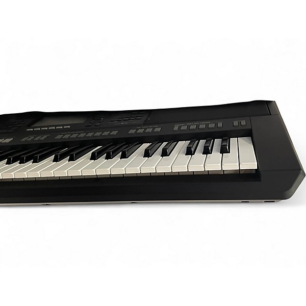 Used 2024 Yamaha PSRSX720 Arranger Keyboard