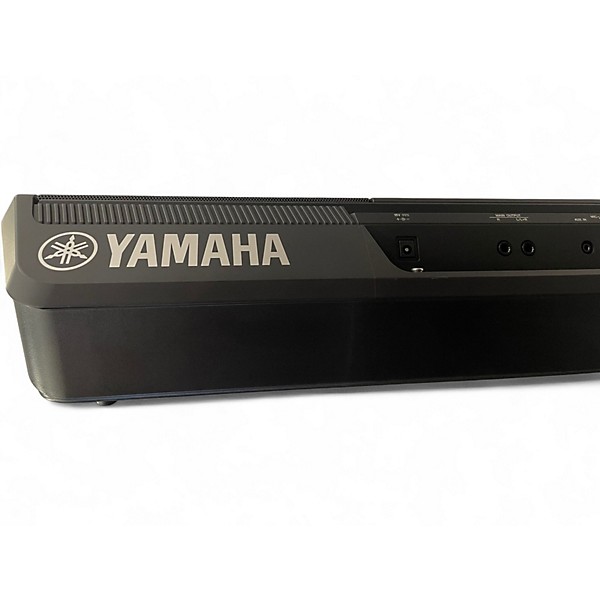 Used 2024 Yamaha PSRSX720 Arranger Keyboard
