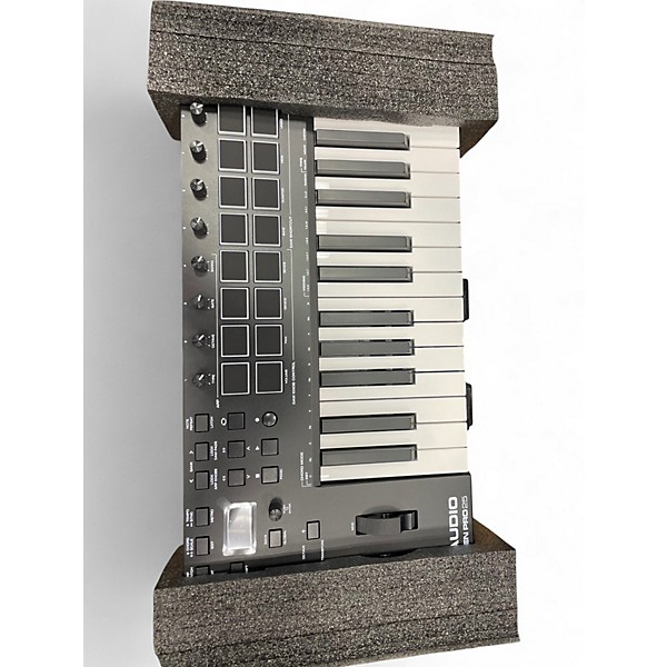 Used M-Audio Oxygen Pro 25 MIDI Controller
