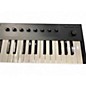 Used Komplete KONTROL M32 Keyboard Workstation