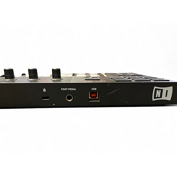 Used Komplete KONTROL M32 Keyboard Workstation