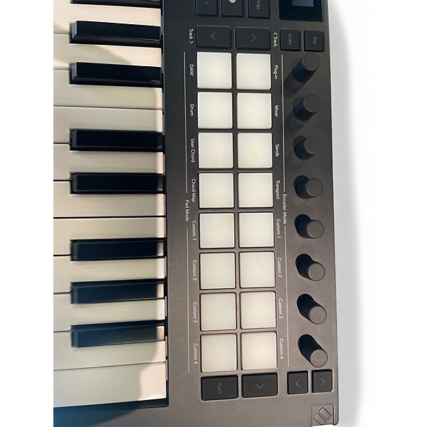 Used Novation Launchkey 25 Key MIDI Controller