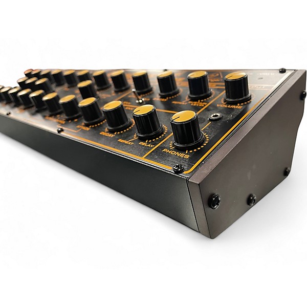 Used Behringer Wasp Deluxe Synthesizer