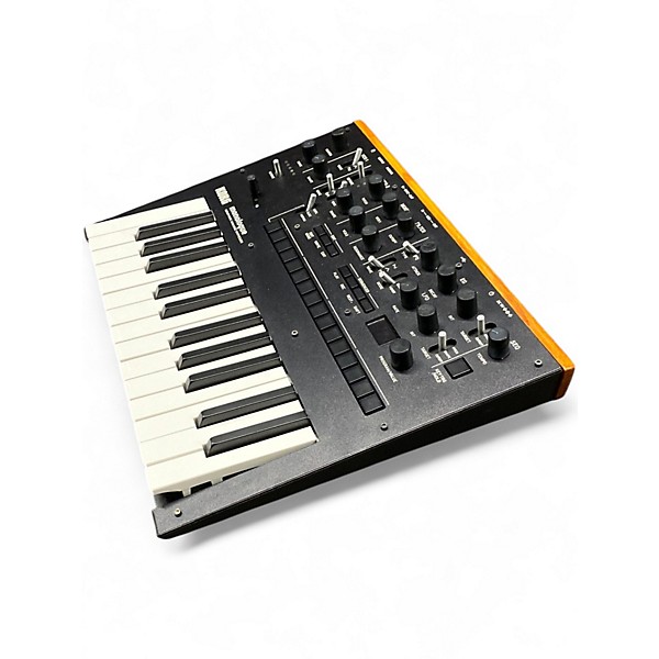 Used KORG MONOLOGUE Synthesizer