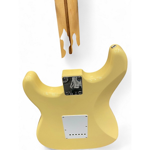 Used Fender Artist Series Yngwie Malmsteen Stratocaster Olympic White Solid Body Electric Guitar