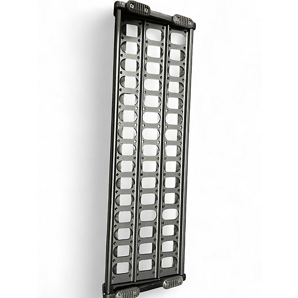 Used Livewire PB300 Pedal Board