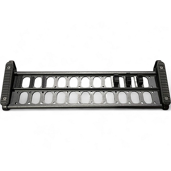 Used Livewire PB200 Pedal Board
