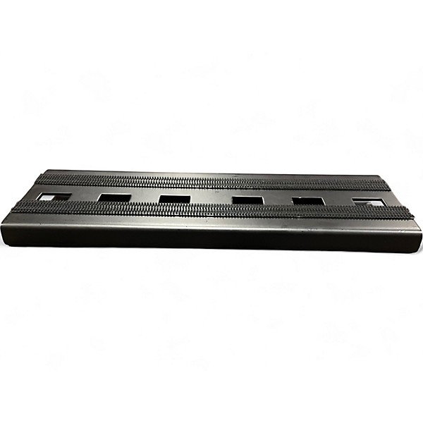 Used On-Stage GPB2000 Pedal Board