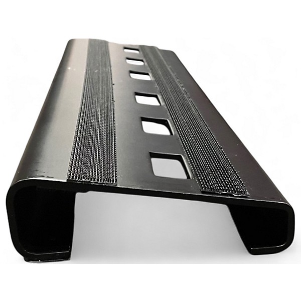 Used On-Stage GPB2000 Pedal Board