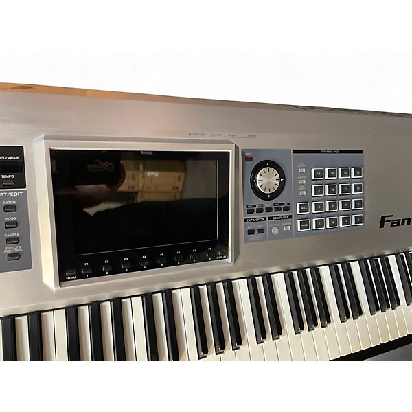Used Roland Fantom G8 88 Key Keyboard Workstation