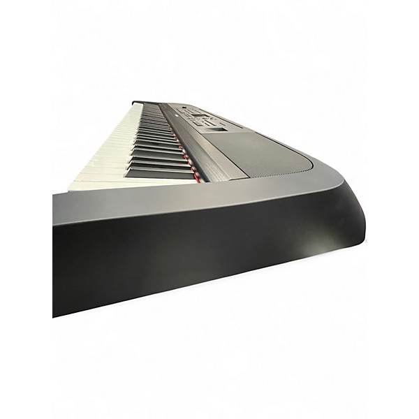 Used Yamaha DGX670 Digital Piano