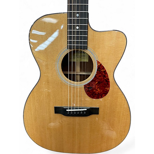 Used Eastman E10MCE-DLX Natural Acoustic Guitar