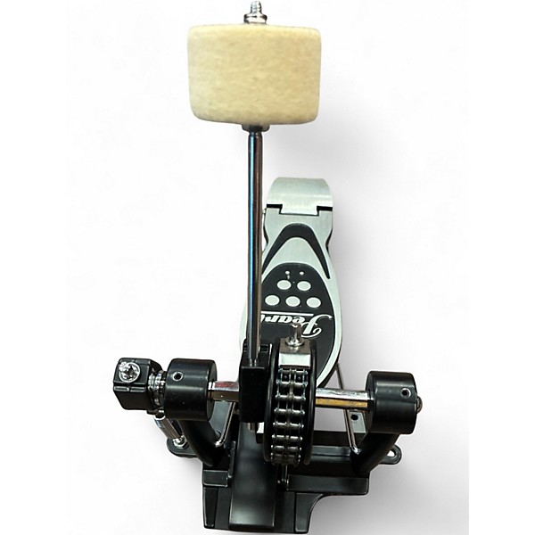Used Pearl LIGHTWEIGHT PEDAL Single Bass Drum Pedal