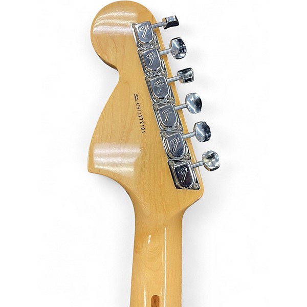 Used Fender Artist Series Yngwie Malmsteen Stratocaster Buttercream Solid Body Electric Guitar