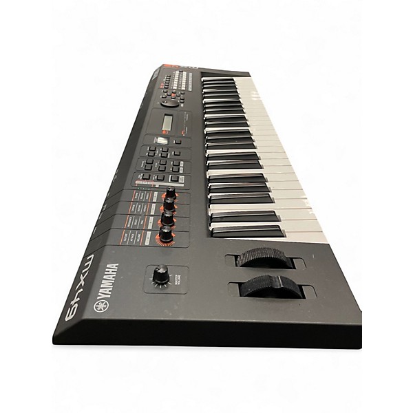 Used Yamaha MX49 49 Key Keyboard Workstation
