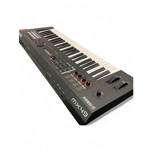 Used Yamaha MX49 49 Key Keyboard Workstation