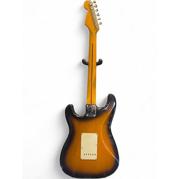 Vintage 1988 Fender AVRI 57 Reissue Strat 1988 3 Color Sunburst Solid Body Electric Guitar
