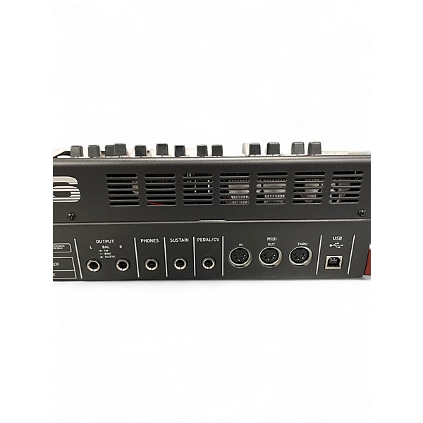 Used Behringer DEEPMIND 6 Synthesizer