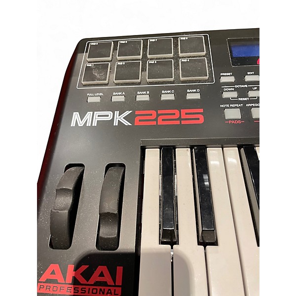 Used Akai Professional MPK225 25-Key MIDI Controller