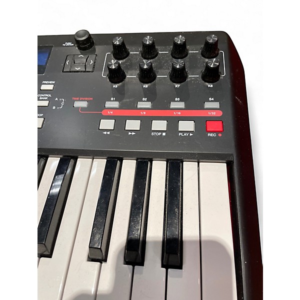 Used Akai Professional MPK225 25-Key MIDI Controller