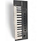 Used Native Instruments KOMPLETE KONTROL M32 MIDI Controller thumbnail