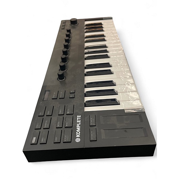 Used Native Instruments KOMPLETE KONTROL M32 MIDI Controller