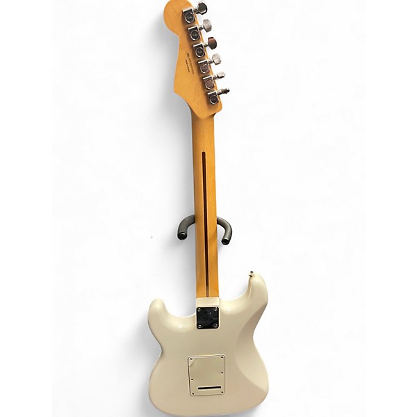 Used 2020 Fender Player Stratocaster Polar White Solid Body Electric Guitar