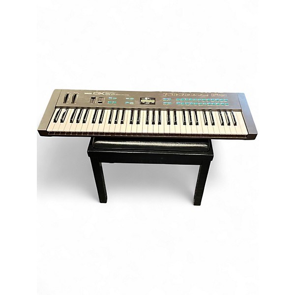 Used Yamaha DX27 Synthesizer