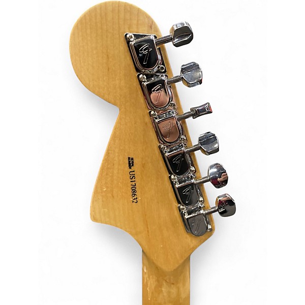 Used Fender Artist Series Yngwie Malmsteen Stratocaster Antique Ivory Solid Body Electric Guitar