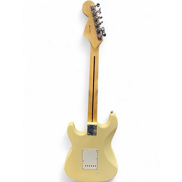Used Fender Artist Series Yngwie Malmsteen Stratocaster Antique Ivory Solid Body Electric Guitar