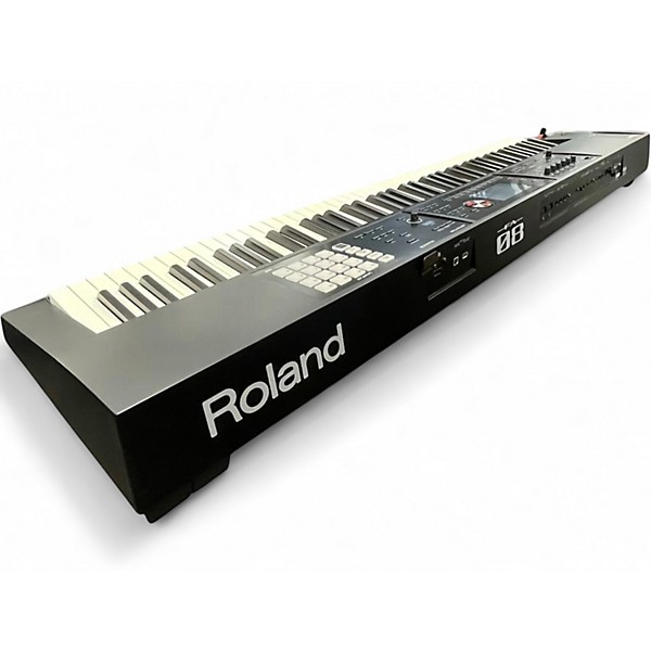 Used Roland FA08 Keyboard Workstation