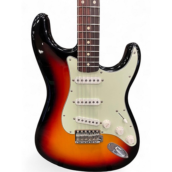 Used Fender VINTERA II ROAD WORN 60'S STRATOCASTER 3 Color Sunburst Solid Body Electric Guitar
