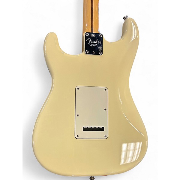 Used Fender American Standard Stratocaster Olympic White Solid Body Electric Guitar