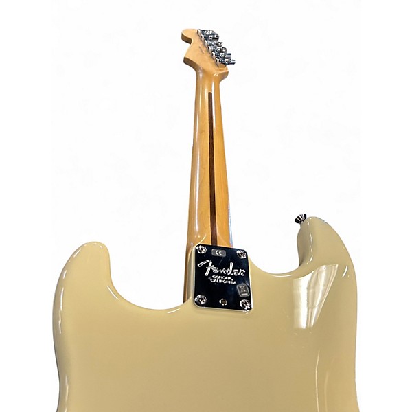 Used Fender American Standard Stratocaster Olympic White Solid Body Electric Guitar