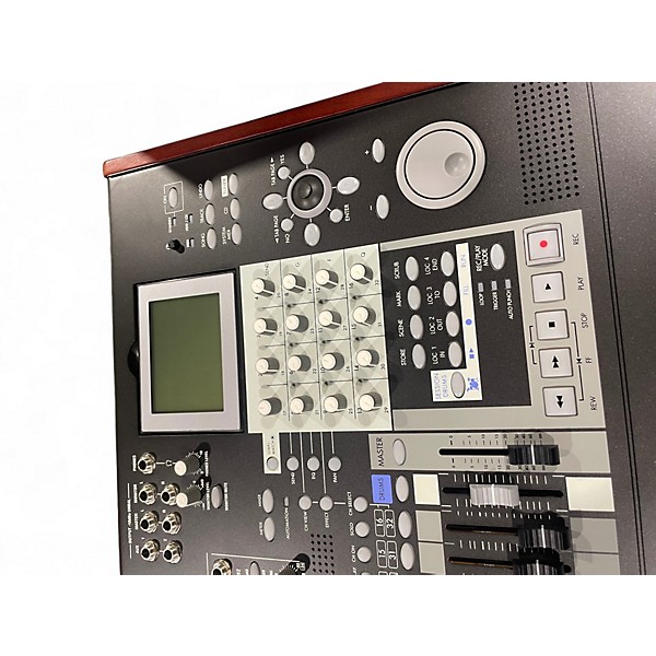 Used KORG D3200 MultiTrack Recorder