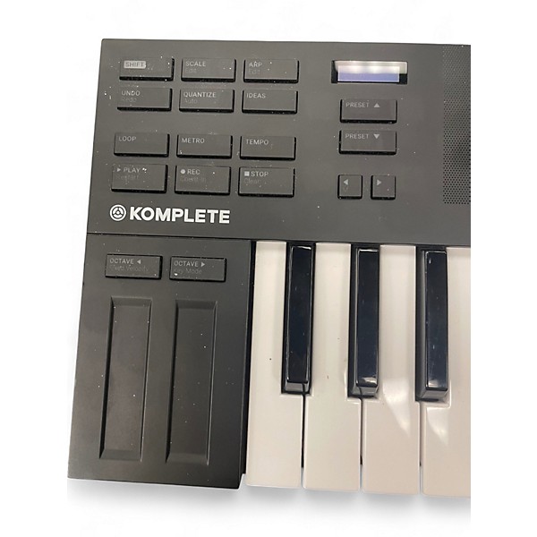 Used Native Instruments KOMPLETE KONTROL M32 MIDI Controller