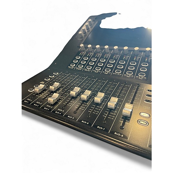 Used Peavey Aureus 28 Digital Mixer