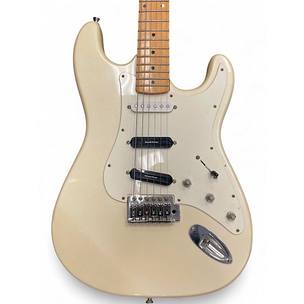 Used Squier Stratocaster II Antique White Solid Body Electric Guitar