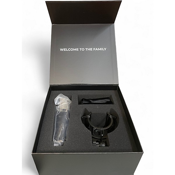 Used Lauten Audio LA-220 Condenser Microphone