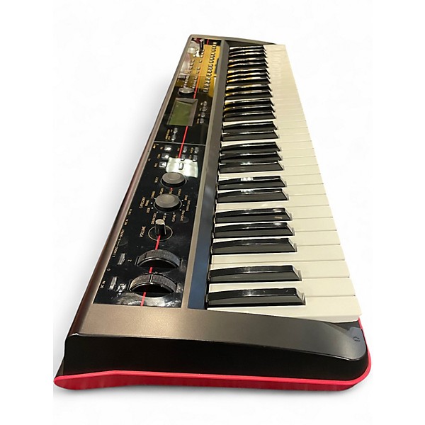 Used KORG Kross 61 Key Keyboard Workstation