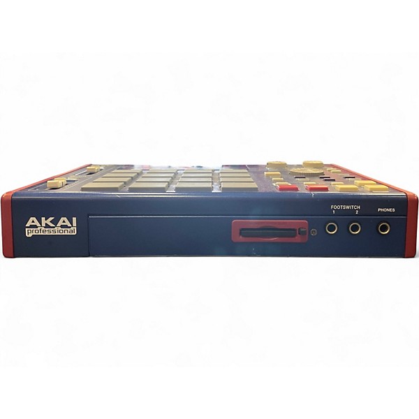 Used Akai Professional MPC 1000 Drum Machine