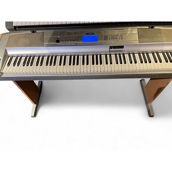 Used Yamaha DGX500 Arranger Keyboard
