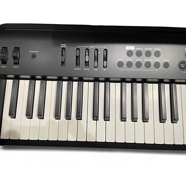 Used Roland FP-E50 Stage Piano