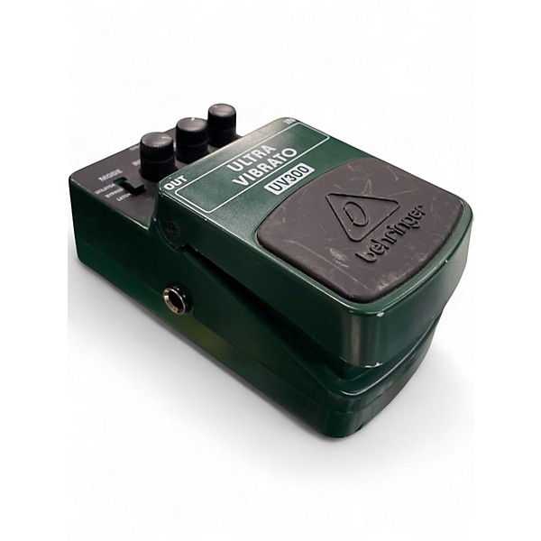 Used Behringer UV300 Ultra Vibrato Effect Pedal