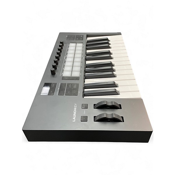 Used Novation Launchkey 25 Key MIDI Controller