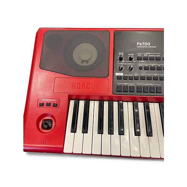 Used KORG Pa700 Keyboard Workstation