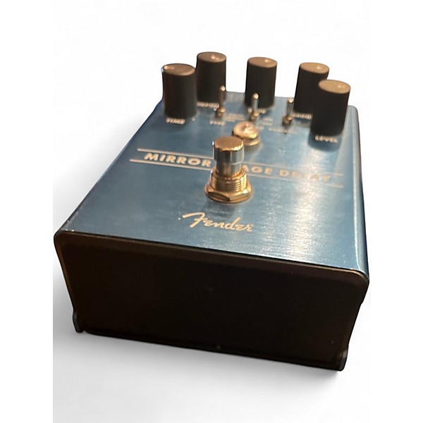 Used Fender mirror image delay Effect Pedal